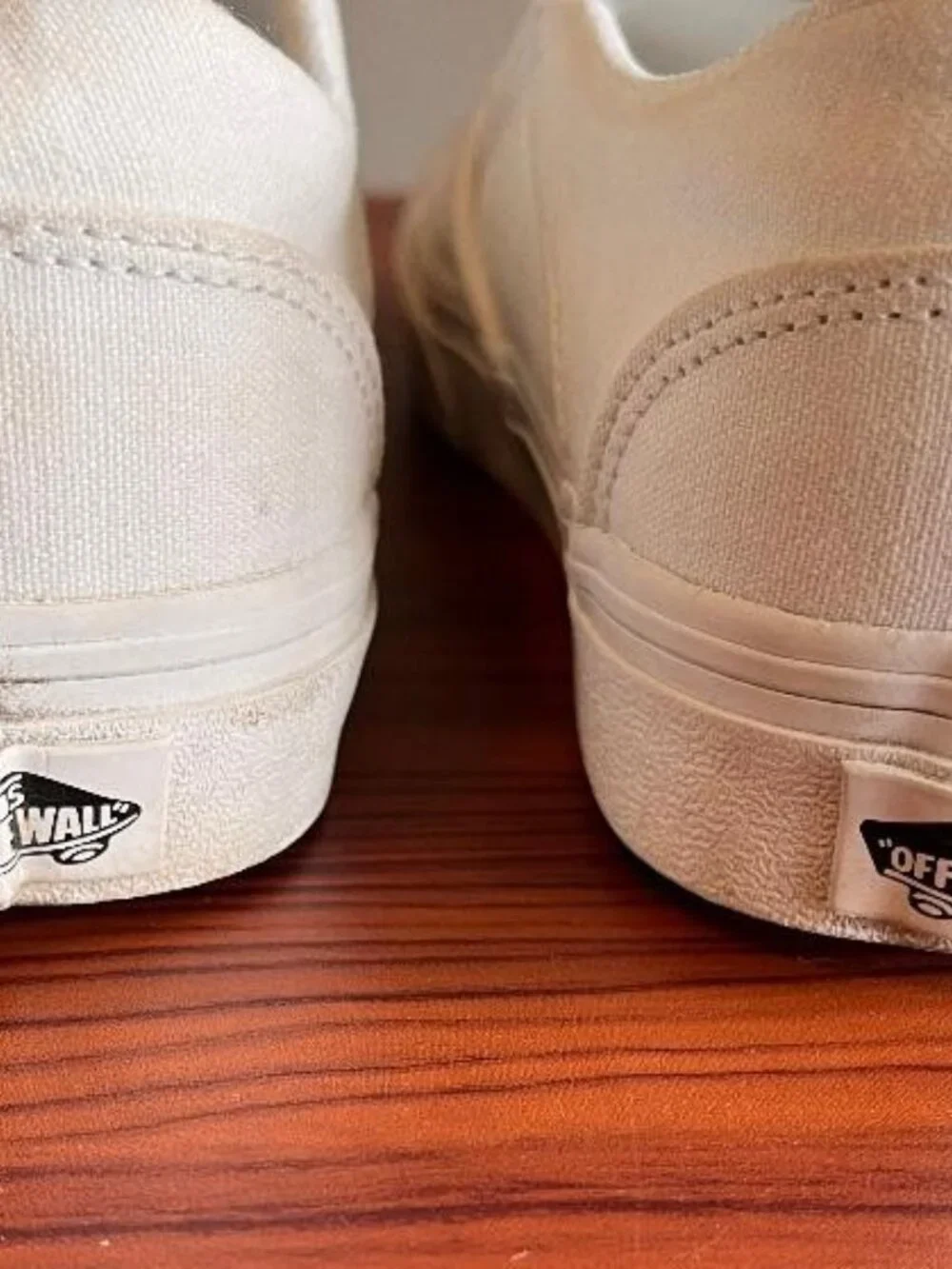 Vans Classic Slip On Shoes Womens 7.5 White Off The Wall Canvas Low Sneakers